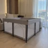 Сгъваема бебешка кошара Makki в сив цвят 120x120 см, стабилна ограда за игра