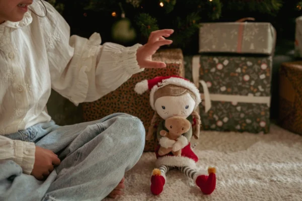 Коледна кукла