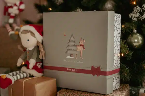 Коледна подаръчна кутия за бебе